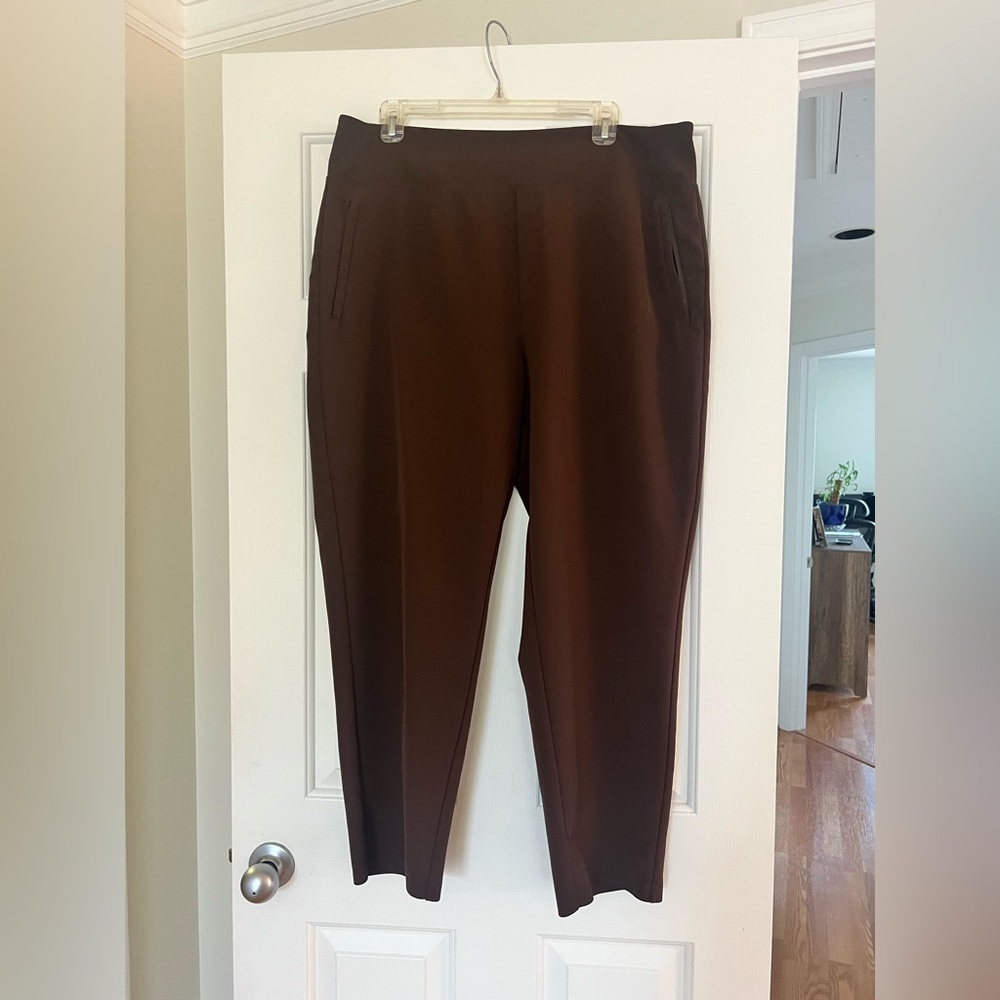 Athleta Women’s Chocolate Brown Ankle Travel Pants
